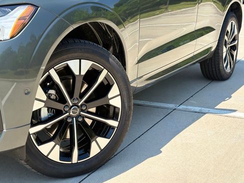 New 2026 Volvo XC60 B5 Plus w/ Protection Package Premier AWD/4WD image 6