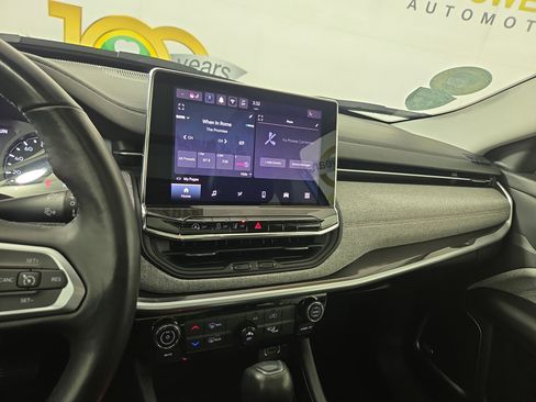 Used 2022 Jeep Compass Latitude w/ Sun and Sound Group image 22