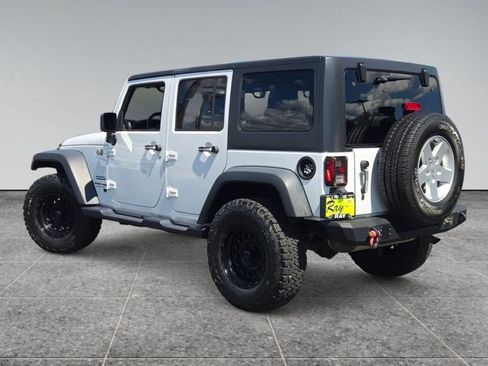 Used 2018 Jeep Wrangler Unlimited Sport S AWD/4WD image 8