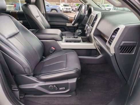 Used 2018 Ford F150 Lariat w/ Equipment Group 502A Luxury image 24