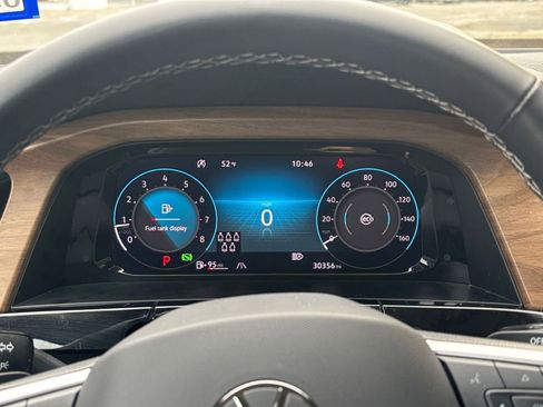 Used 2025 Volkswagen Atlas SE image 37