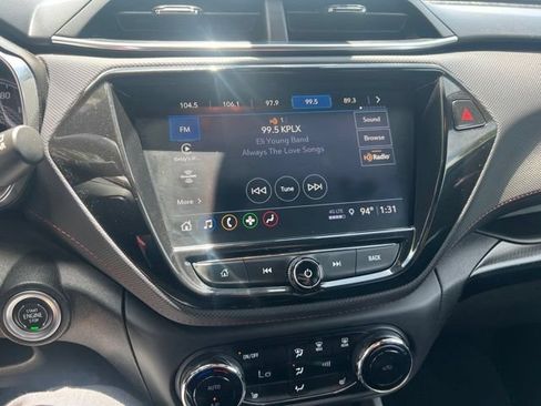 Used 2021 Chevrolet TrailBlazer RS w/ Technology Package FWD image 6
