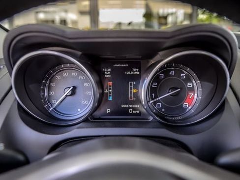 Used 2014 Jaguar F-TYPE Convertible image 26