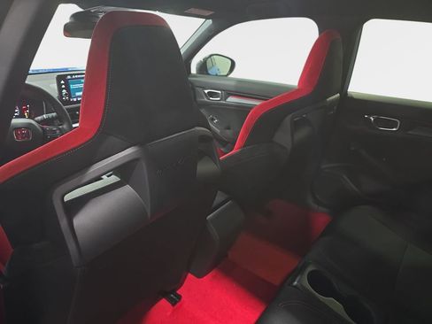 Used 2025 Honda Civic Type R image 13