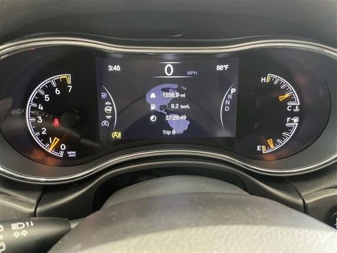 Used 2017 Jeep Grand Cherokee Altitude AWD/4WD image 15