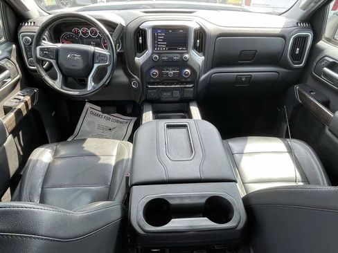 Used 2019 Chevrolet Silverado 1500 LT Trail Boss AWD/4WD image 11