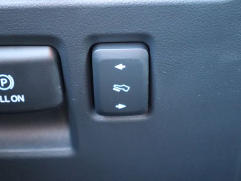 Used 2023 Ford F150 XLT w/ Equipment Group 302A High image 25