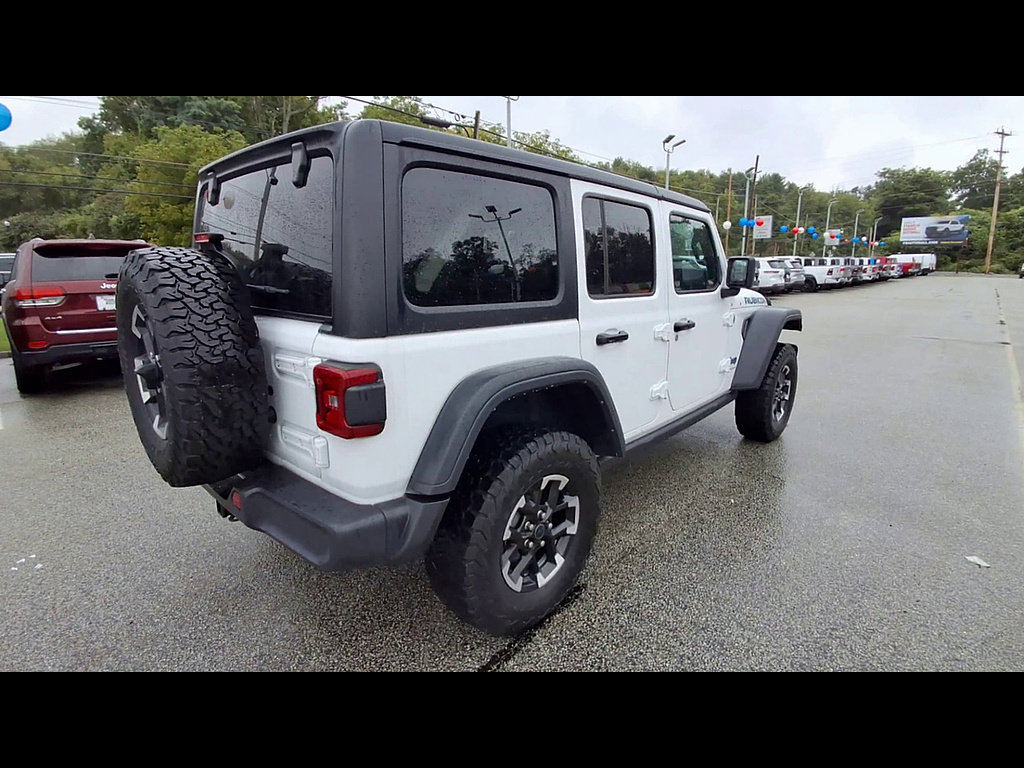 Used 2024 Jeep Wrangler Unlimited Rubicon 4xe w/ Convenience Group AWD/4WD image 37