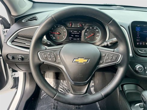 Used 2023 Chevrolet Malibu RS image 11