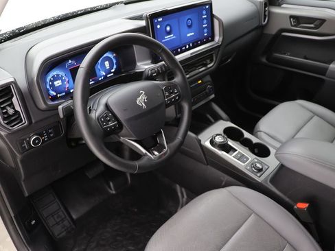 Used 2025 Ford Bronco Sport Badlands AWD/4WD image 14