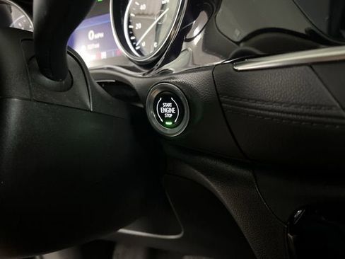 Certified 2022 Buick Encore GX Preferred w/ Cold Weather Comfort Package AWD/4WD image 16
