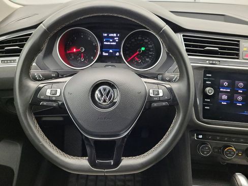 Used 2021 Volkswagen Tiguan SE image 22
