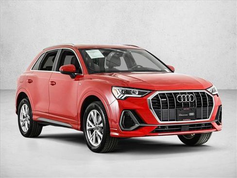 Certified 2023 Audi Q3 2.0T Premium Plus w/ Premium Plus Package image 3
