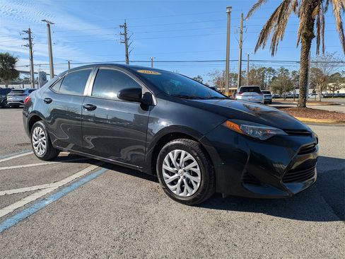 Used 2019 Toyota Corolla LE image 8