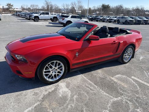 Used 2012 Ford Mustang Premium image 29
