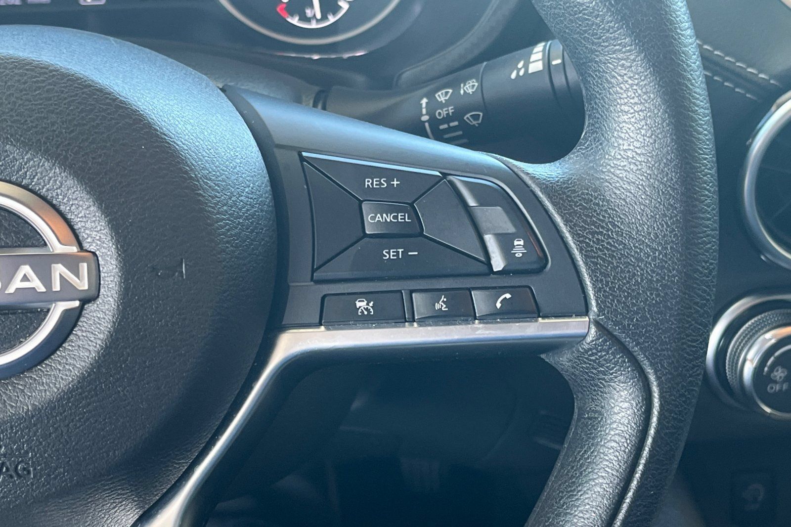 Used 2024 Nissan Sentra SV FWD image 36