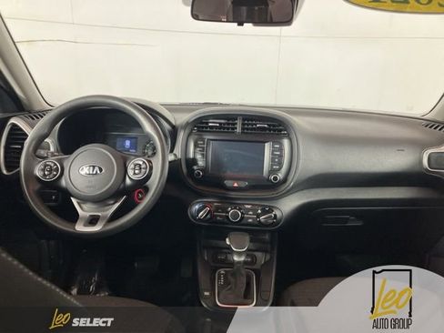 Used 2021 Kia Soul S FWD image 18