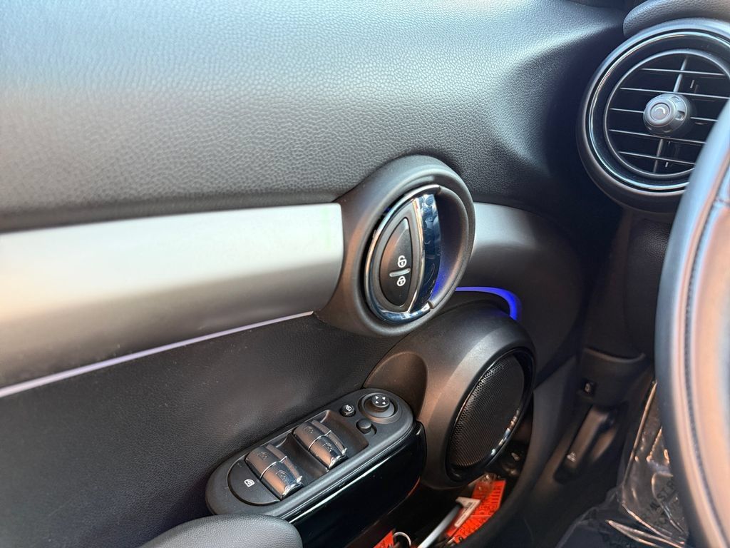 Used 2021 MINI Cooper S FWD image 28