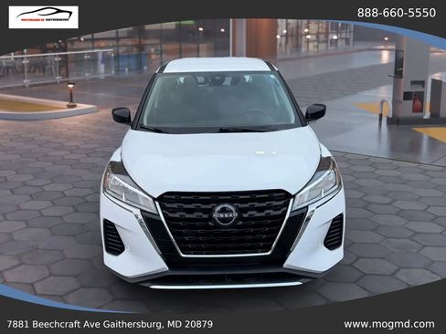 Used 2022 Nissan Kicks S image 6