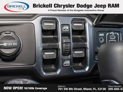 Used 2025 Jeep Wrangler Sahara image 25