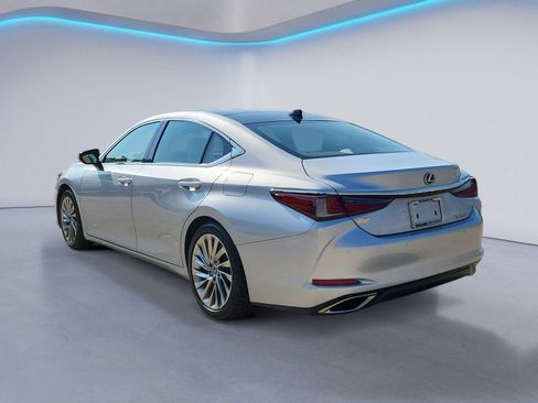 Used 2021 Lexus ES 350 Ultra Luxury w/ Accessory Package 2 FWD image 5