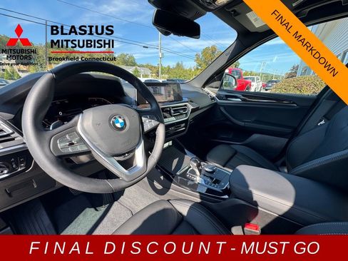 Used 2024 BMW X3 xDrive30i w/ Convenience Package image 11