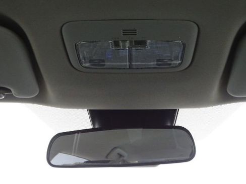 Used 2017 Toyota Corolla SE image 22