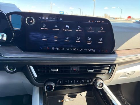 Used 2025 Chevrolet Tahoe Premier image 18