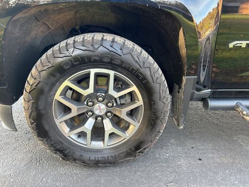 Used 2022 GMC Canyon AT4 image 11