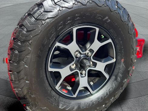 Used 2018 Jeep Wrangler Unlimited Rubicon AWD/4WD image 10