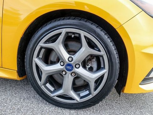 Used 2016 Ford Focus ST image 14