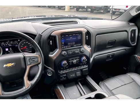 Used 2023 Chevrolet Silverado 3500 High Country w/ Z71 Off-Road Package AWD/4WD image 7