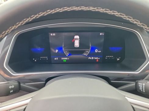 Certified 2022 Volkswagen Tiguan SE FWD image 21