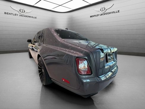 Used 2019 Rolls-Royce Phantom Sedan image 3