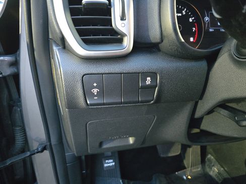 Used 2018 Kia Sportage LX image 28