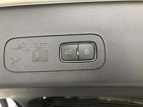 Certified 2025 Lincoln Aviator Reserve w/ Equipment Group 201A image 14