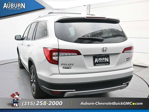 Used 2021 Honda Pilot Touring image 12
