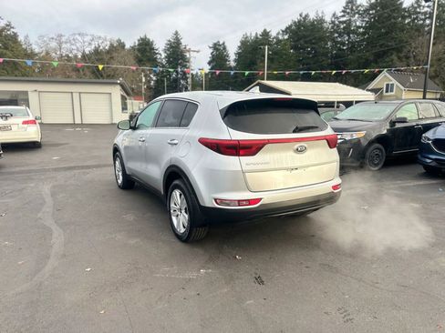 Used 2018 Kia Sportage LX image 7