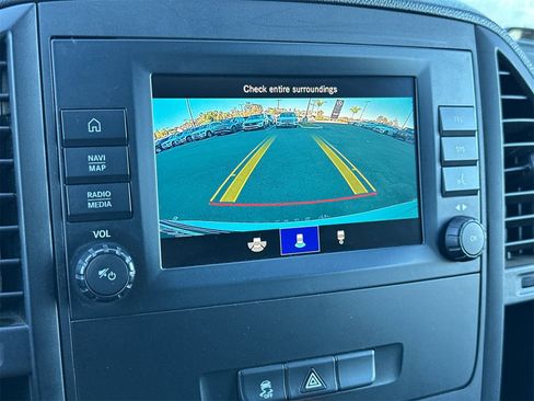 Used 2022 Mercedes-Benz Metris Cargo image 22