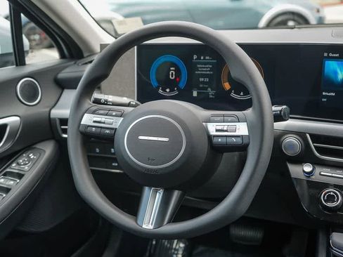 New 2026 Hyundai Sonata SE FWD image 15