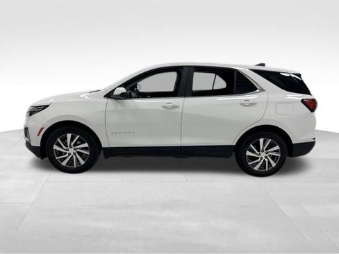 Certified 2024 Chevrolet Equinox LT FWD image 3