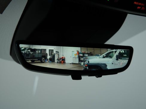 New 2026 GMC Yukon XL AT4 w/ AT4 Premium Plus Package AWD/4WD image 49
