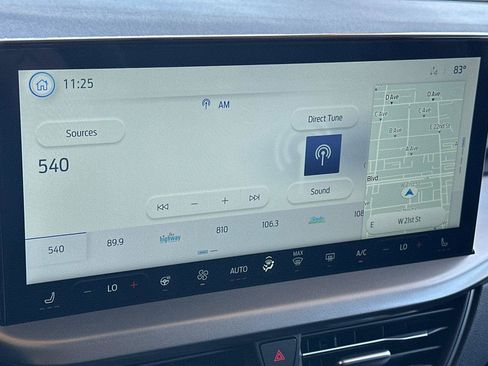 New 2025 Ford Escape SE image 15