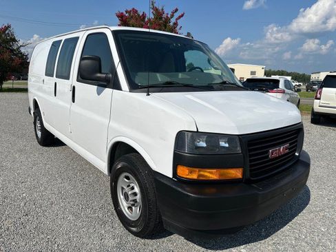 Used 2020 GMC Savana 2500 w/ Driver Convenience Package RWD image 4