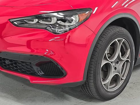 Used 2024 Alfa Romeo Stelvio Sprint RWD image 11