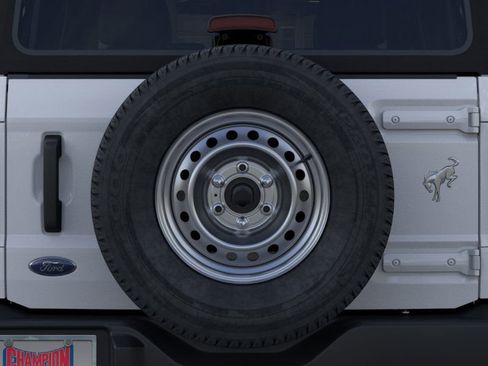 New 2025 Ford Bronco 4-Door image 24