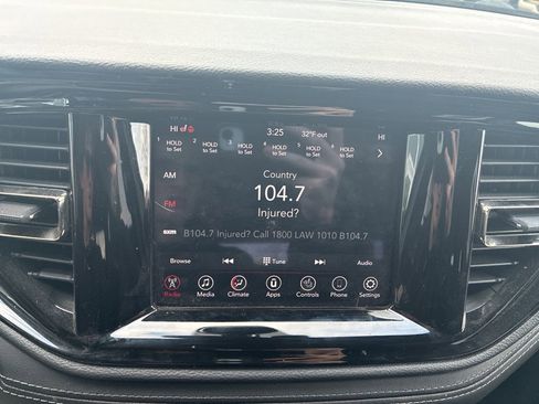 Used 2022 Dodge Durango GT image 25