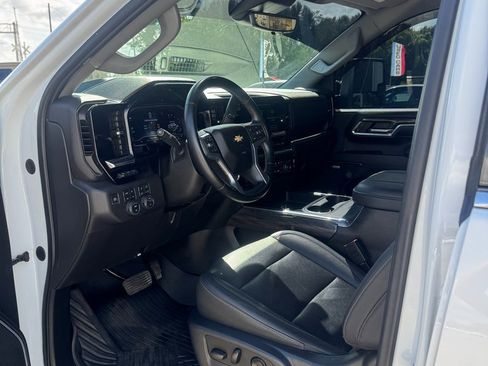 Used 2024 Chevrolet Silverado 2500 LTZ w/ LTZ Plus Package image 8