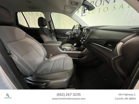 Used 2021 Chevrolet Traverse LT FWD image 18
