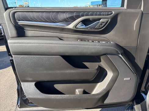 Used 2024 GMC Yukon Denali image 30